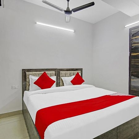 Hotel Green Olive New Delhi Exterior photo
