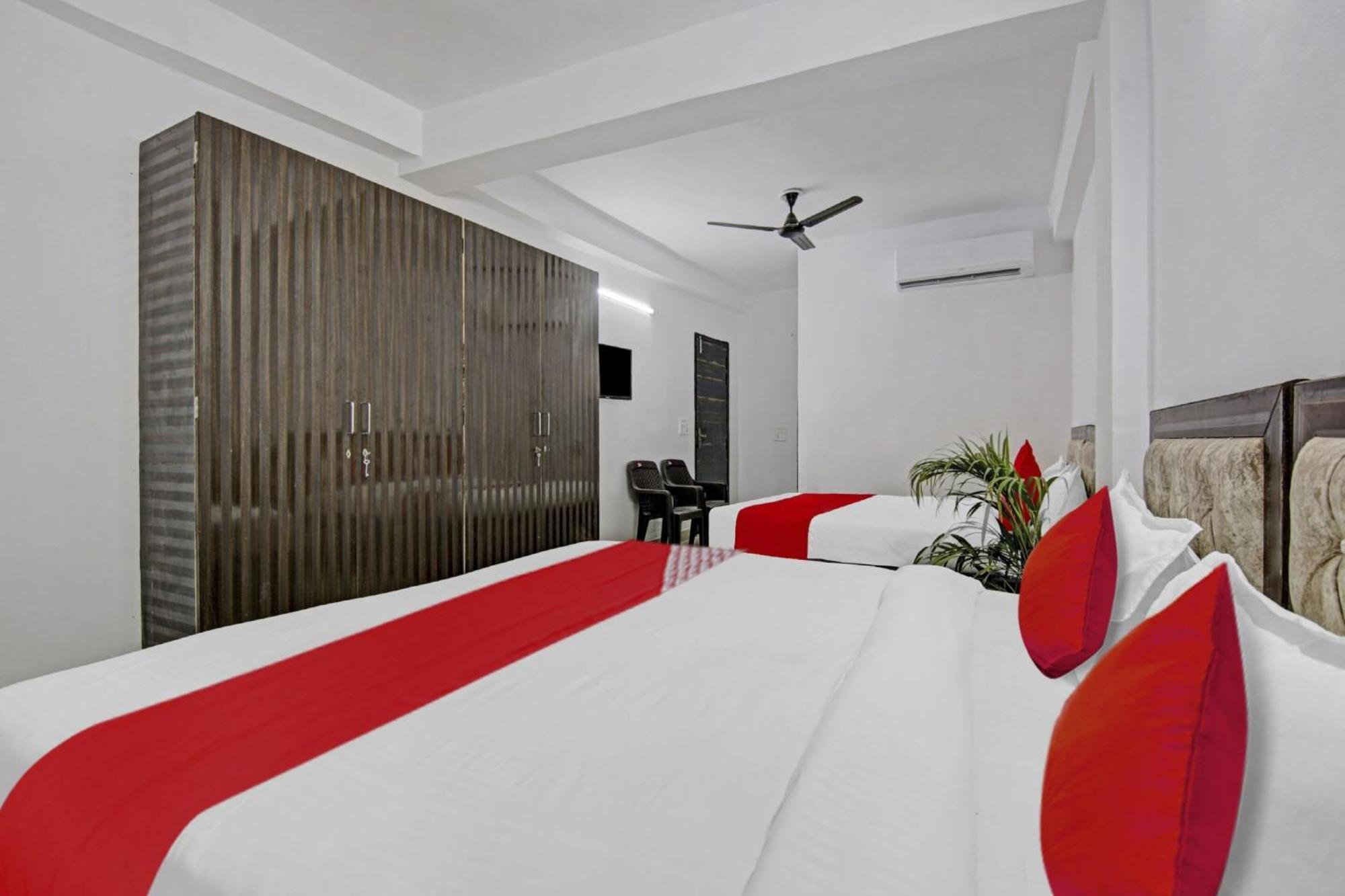 Hotel Green Olive New Delhi Exterior photo